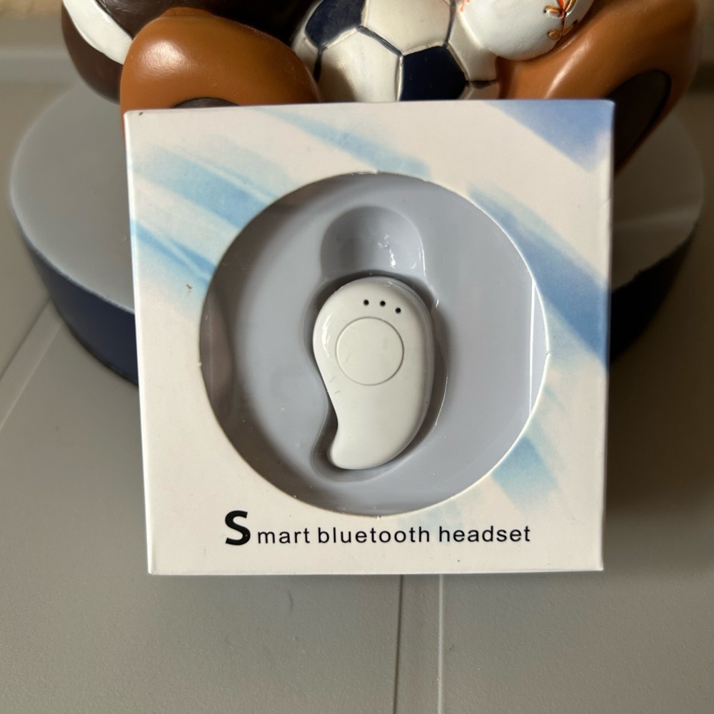 Smart bluetooth headset - Picture 2 of 3